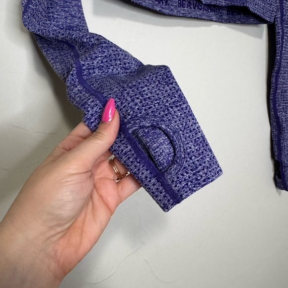 Gymshark Vital Seamless purple Long Sleeve Crop Top thumbholes contouring medium - Picture 4 of 6